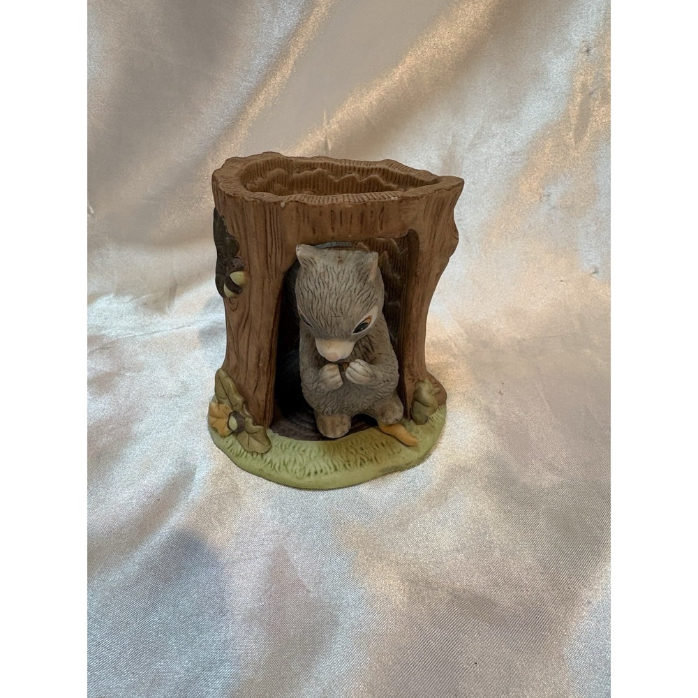 1984 Franklin Porcelain Figurine Woodland Surprises Squirrel In Tree Trunk